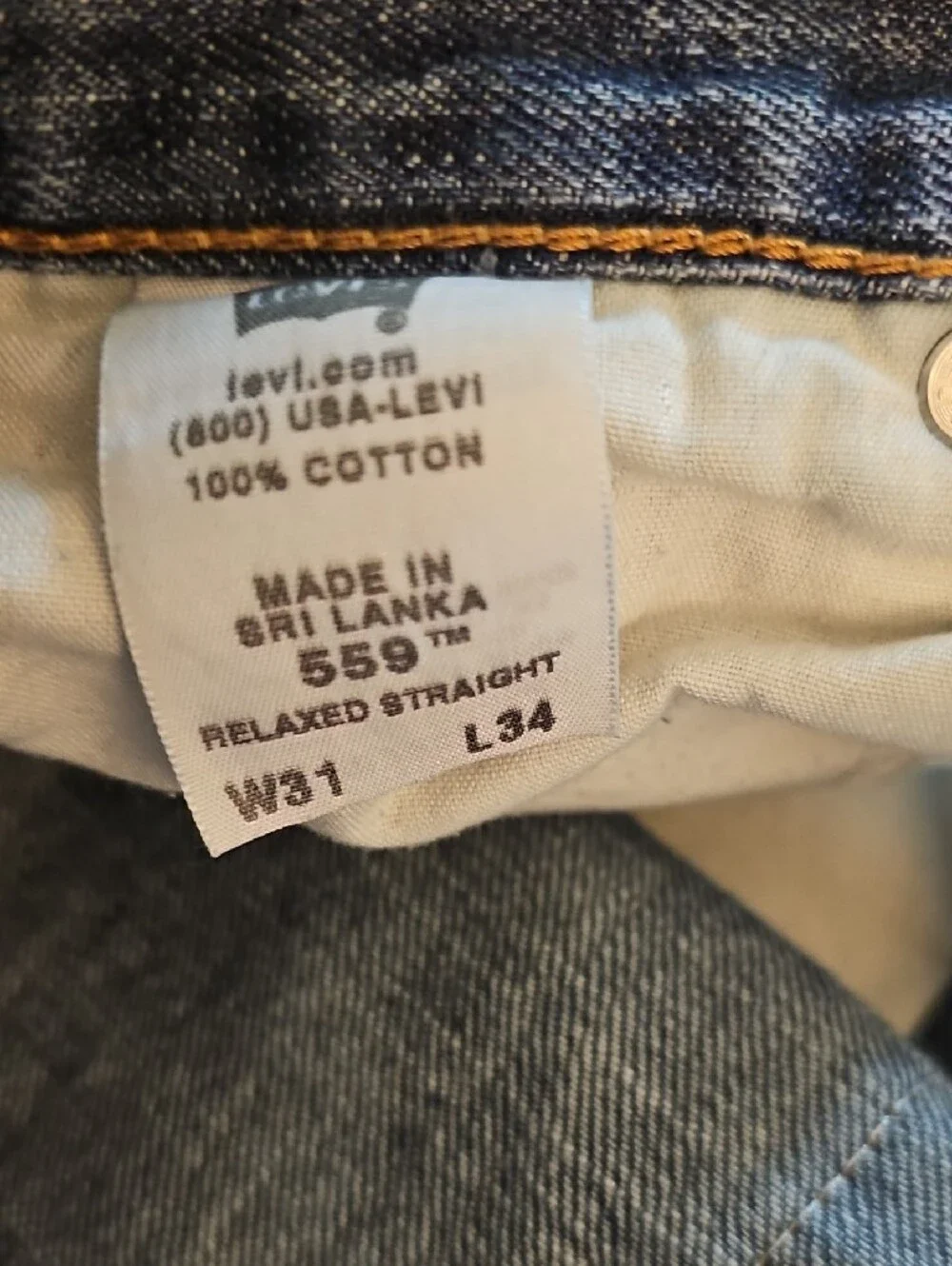 Levi's 559 Relaxed Straight Fir Distressed Blue Jeans